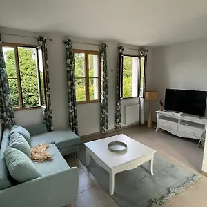 https://la-veranda.hotels-rhonealpes.com